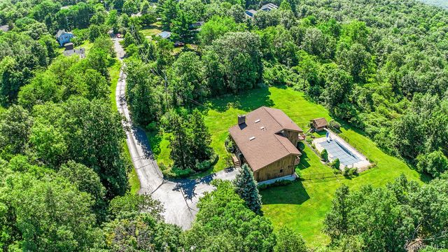 4 Bellview Drive, Valley Cottage, NY 10989