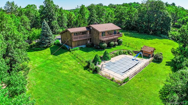 4 Bellview Drive, Valley Cottage, NY 10989
