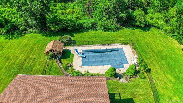 4 Bellview Drive, Valley Cottage, NY 10989