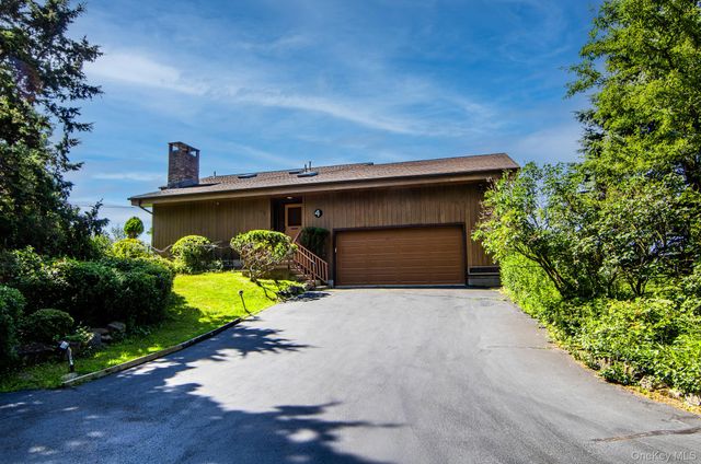 4 Bellview Drive, Valley Cottage, NY 10989