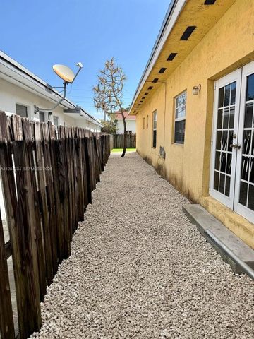 1008 NW 2nd Ave, Hallandale Beach, FL 33009