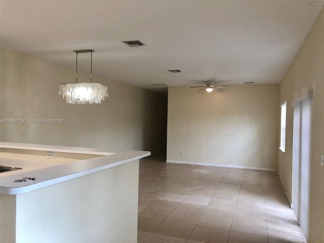 1008 NW 2nd Ave, Hallandale Beach, FL 33009