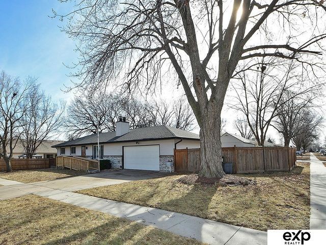 1741 W Sewell Street, Lincoln, NE 68522