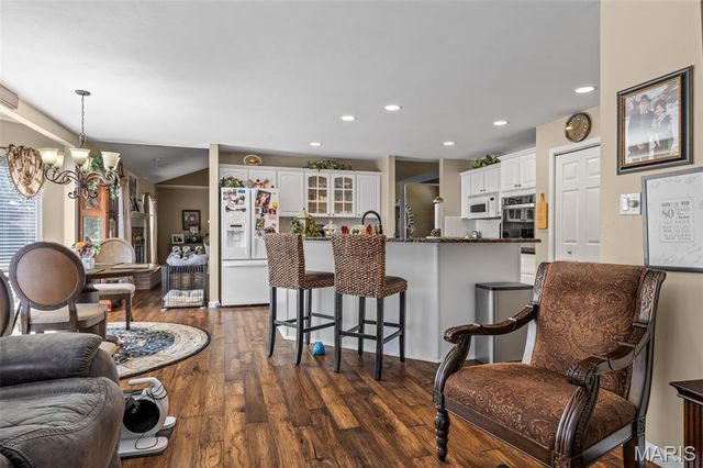 501 Hawthorne Drive, Farmington, MO 63640