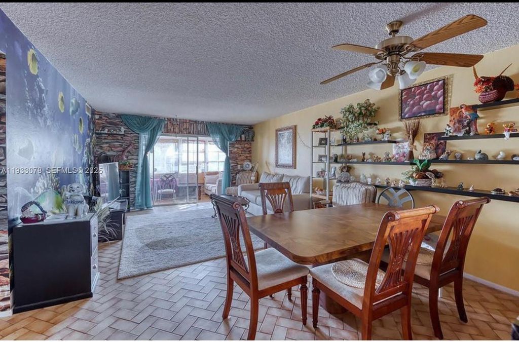 12027 S Greenway Cir 206, Royal Palm Beach, FL 33411