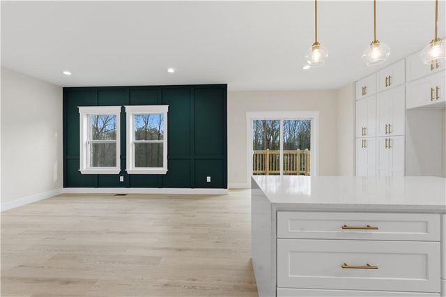 320 Hunnicutt SE Road, Mableton, GA 30126