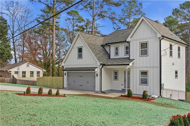 320 Hunnicutt SE Road, Mableton, GA 30126