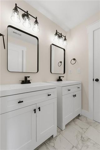 320 Hunnicutt SE Road, Mableton, GA 30126