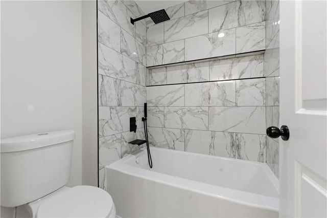 320 Hunnicutt SE Road, Mableton, GA 30126