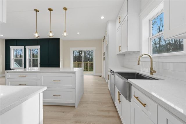 320 Hunnicutt SE Road, Mableton, GA 30126