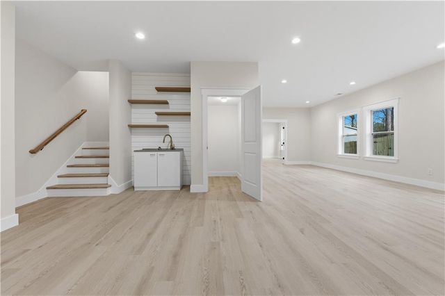 320 Hunnicutt SE Road, Mableton, GA 30126