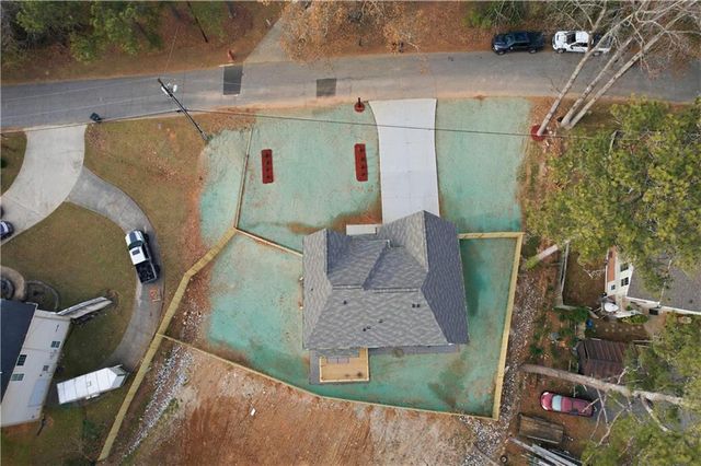 320 Hunnicutt SE Road, Mableton, GA 30126