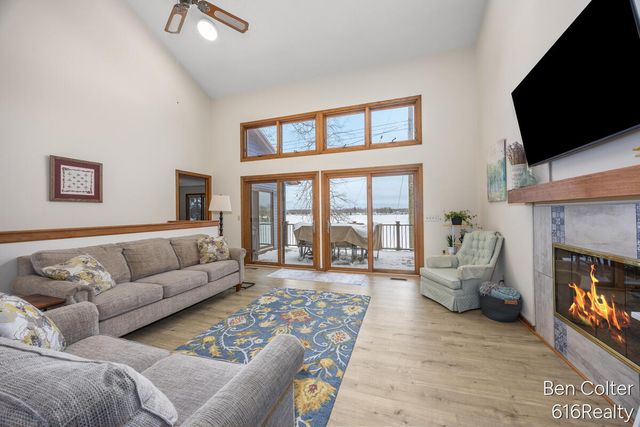 6703 Golfside Court, Saranac, MI 48881