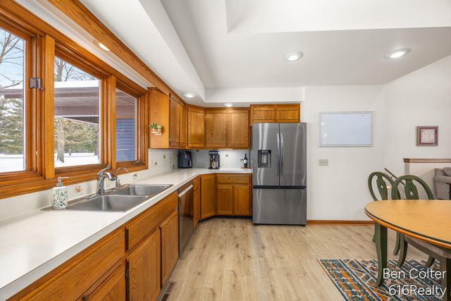 6703 Golfside Court, Saranac, MI 48881