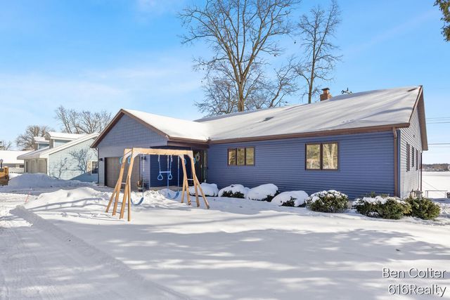 6703 Golfside Court, Saranac, MI 48881