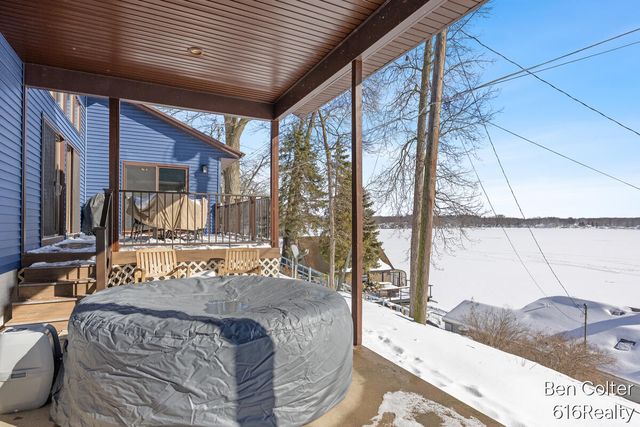 6703 Golfside Court, Saranac, MI 48881