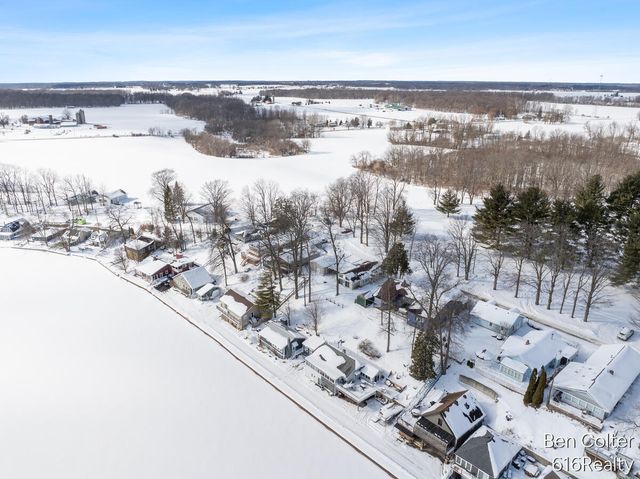 6703 Golfside Court, Saranac, MI 48881