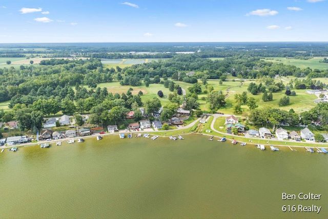 6703 Golfside Court, Saranac, MI 48881