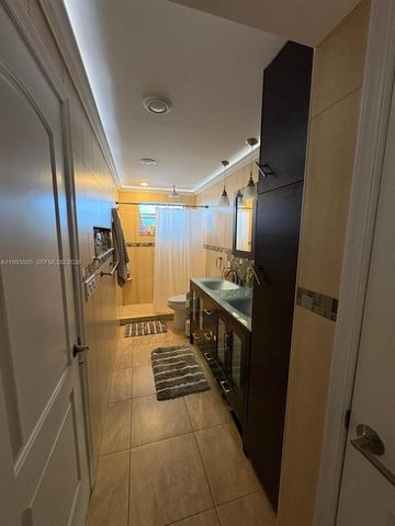 910 Michigan Ave 505, Miami Beach, FL 33139