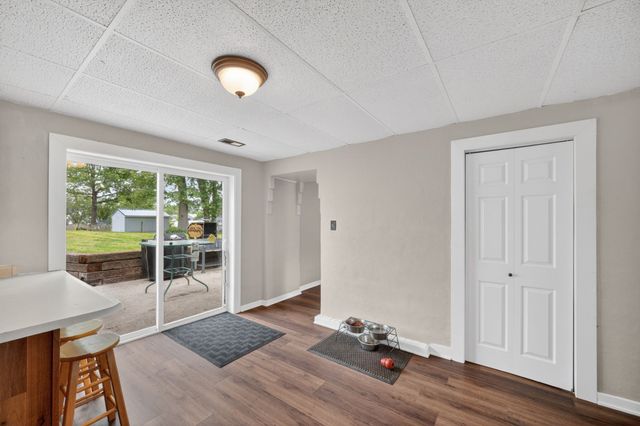 218 16 St N Street, Chariton, IA 50049