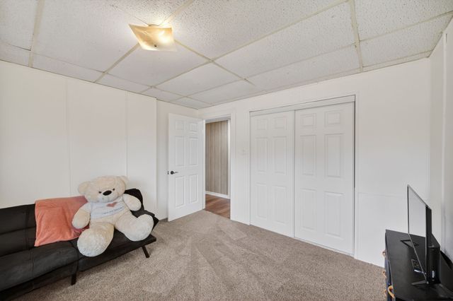 218 16 St N Street, Chariton, IA 50049