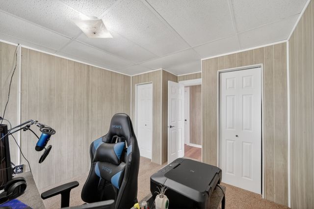 218 16 St N Street, Chariton, IA 50049