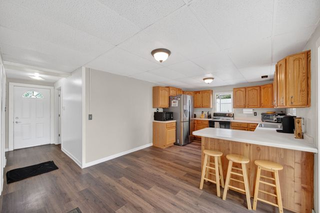 218 16 St N Street, Chariton, IA 50049