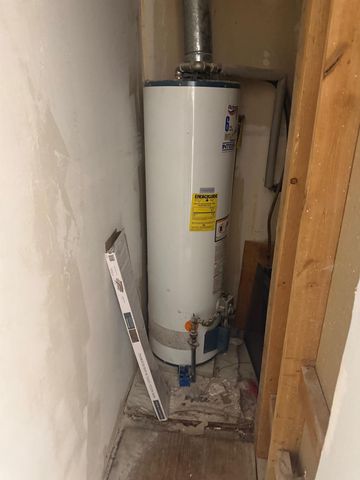 1107 Central Avenue, Evansdale, IA 50707