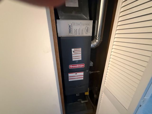 1107 Central Avenue, Evansdale, IA 50707