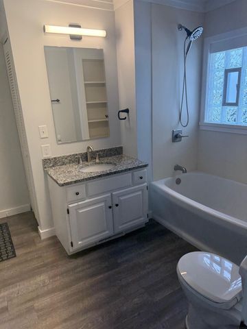 1107 Central Avenue, Evansdale, IA 50707