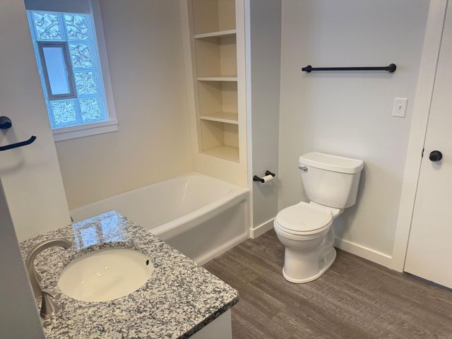 1107 Central Avenue, Evansdale, IA 50707