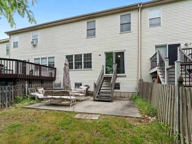 5 LARKSPUR CT, Delran, NJ 08075