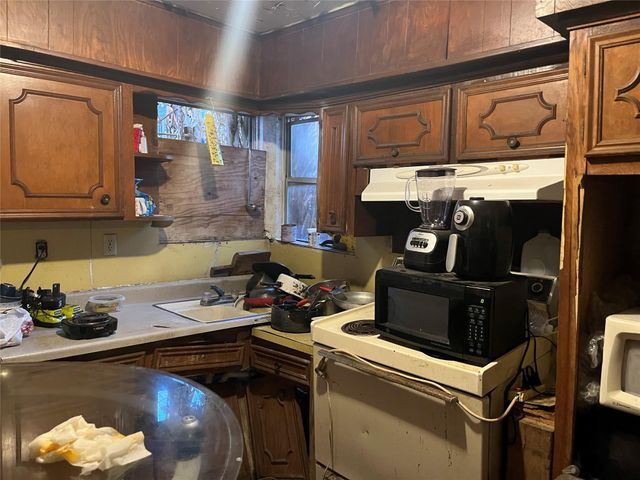 8016 Munn Street, Houston, TX 77029