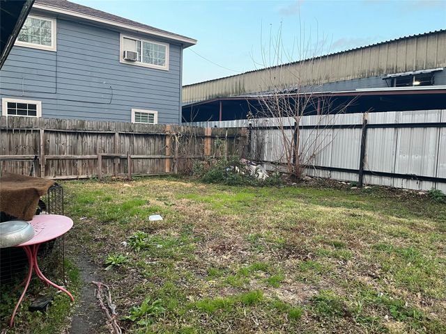 8016 Munn Street, Houston, TX 77029