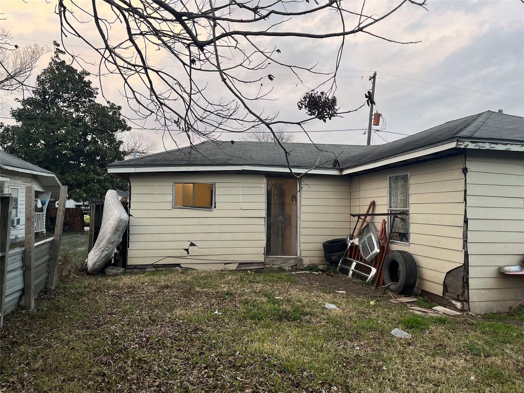 8016 Munn Street, Houston, TX 77029