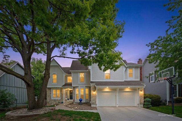 8604 W 153 Street, Overland Park, KS 66223