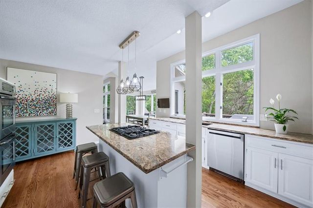 8604 W 153 Street, Overland Park, KS 66223