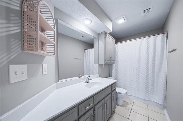 8604 W 153 Street, Overland Park, KS 66223