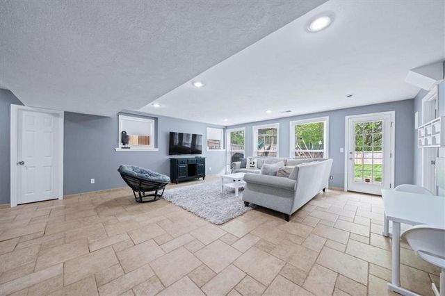 8604 W 153 Street, Overland Park, KS 66223