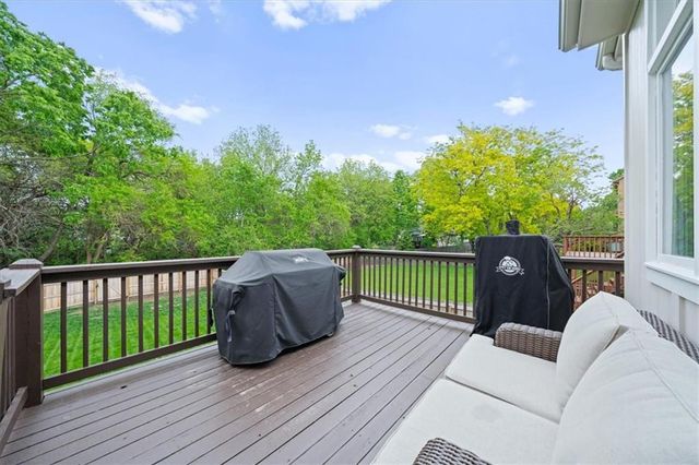 8604 W 153 Street, Overland Park, KS 66223