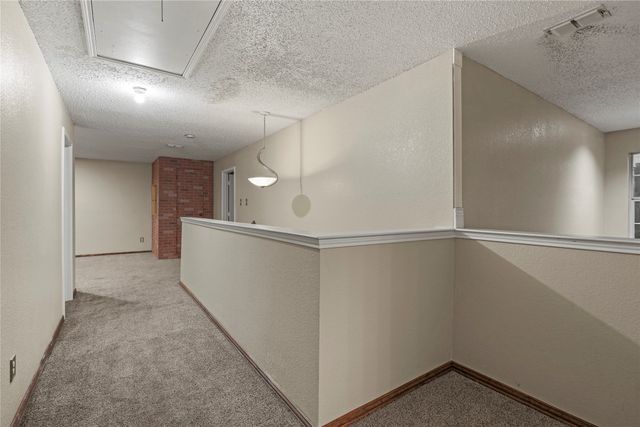 7201 Chambers Creek Lane, Arlington, TX 76002