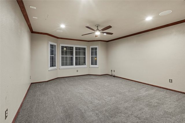 7201 Chambers Creek Lane, Arlington, TX 76002