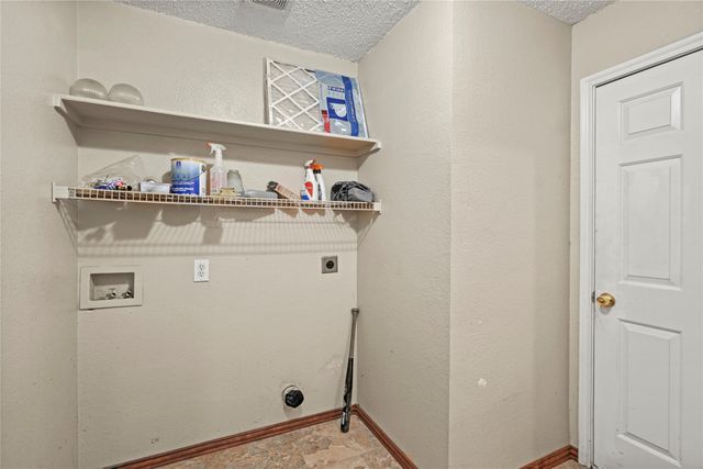 7201 Chambers Creek Lane, Arlington, TX 76002