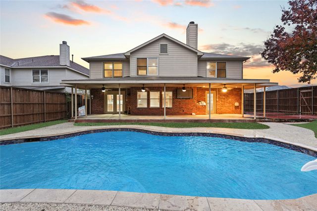 7201 Chambers Creek Lane, Arlington, TX 76002