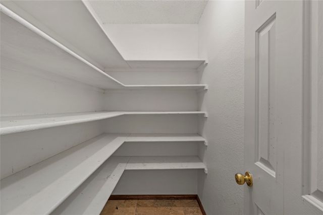 7201 Chambers Creek Lane, Arlington, TX 76002