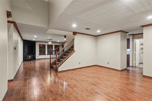 7201 Chambers Creek Lane, Arlington, TX 76002