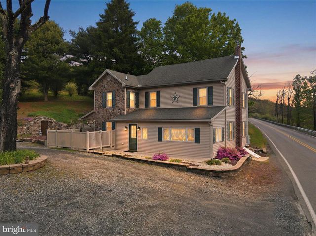 4880 LITTLE GAP RD, Kunkletown, PA 18058