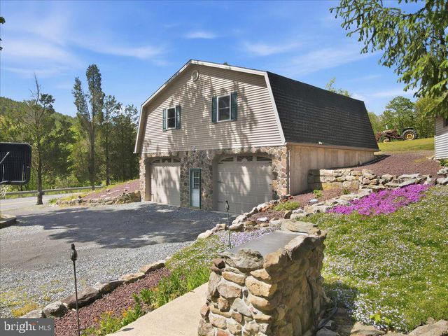 4880 LITTLE GAP RD, Kunkletown, PA 18058