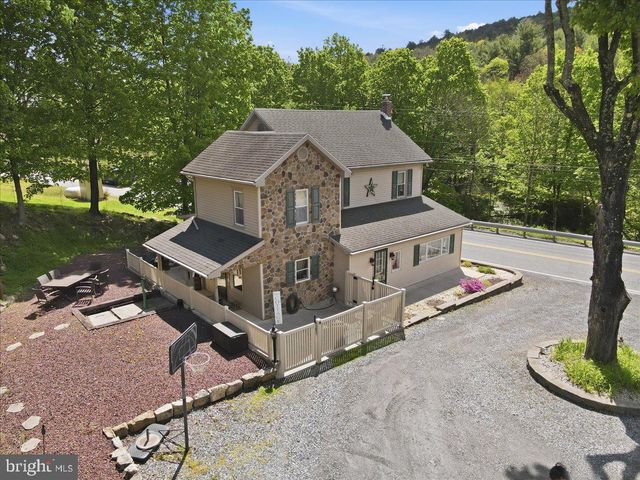 4880 LITTLE GAP RD, Kunkletown, PA 18058