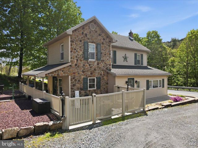 4880 LITTLE GAP RD, Kunkletown, PA 18058